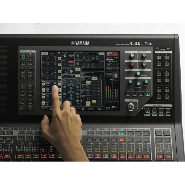 Цифровий мікшерний пульт YAMAHA QL5